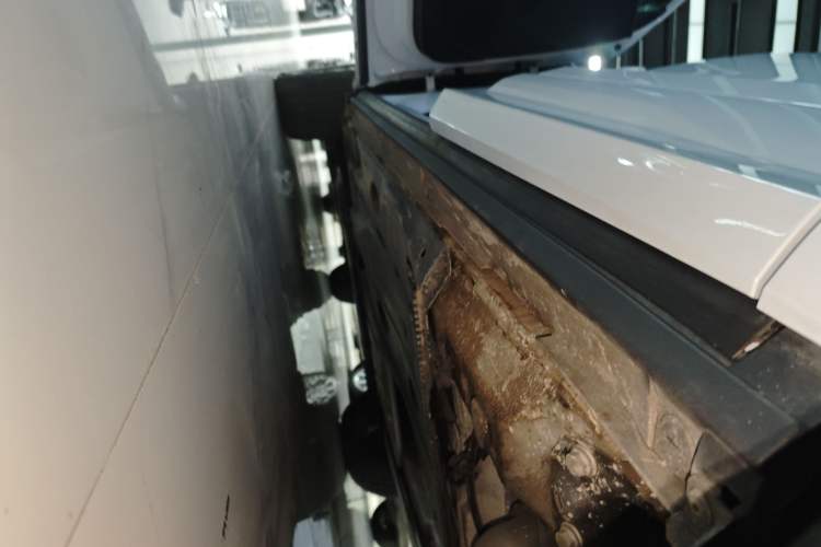 Used Audi Q2L 2023 35TFSI Fashion Dynamic Model Left Side Sill