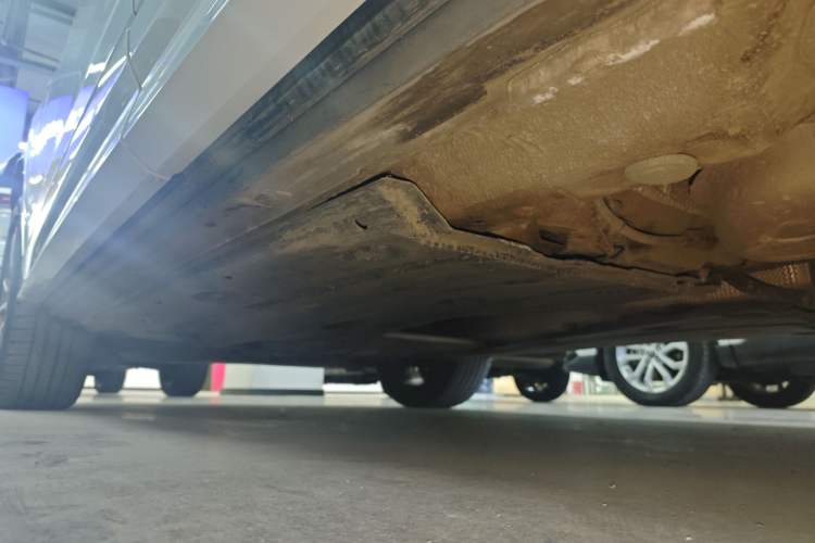 Used Audi Q2L 2023 35TFSI Fashion Dynamic Model Left Side Sill