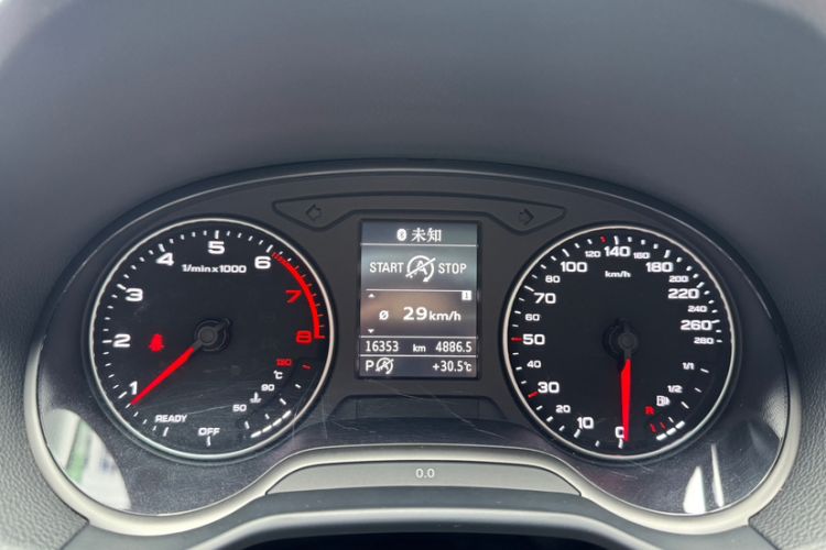 Used Audi Q2L 2023 35TFSI Progressive Dynamic Edition Odometer Close Up