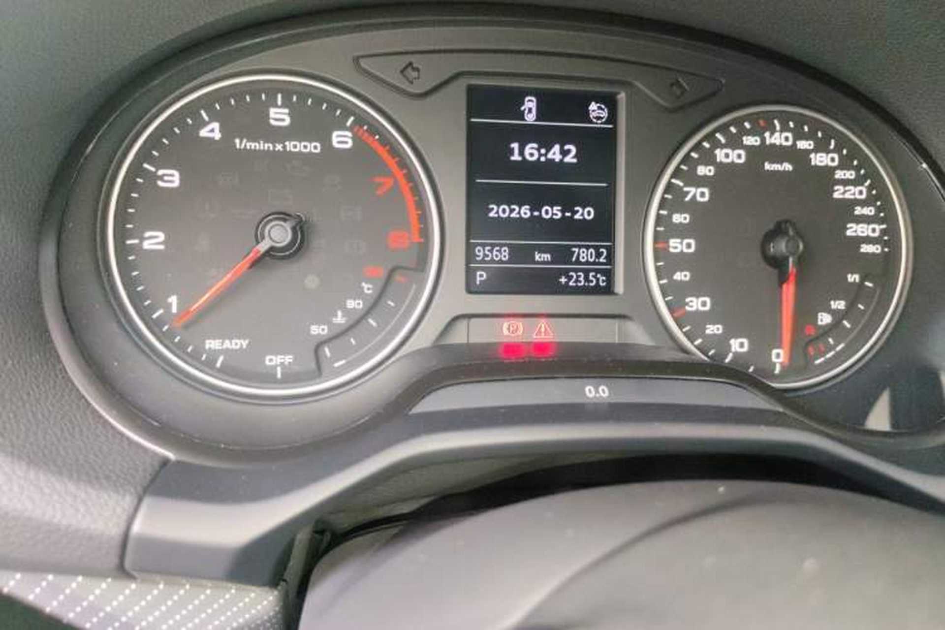 Used Audi Q2L 2023 35TFSI Fashion Dynamic Model Odometer Close Up