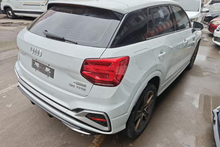 Used Audi Q2L 2023 35TFSI Fashion Dynamic Model Rear Right 45 Deg