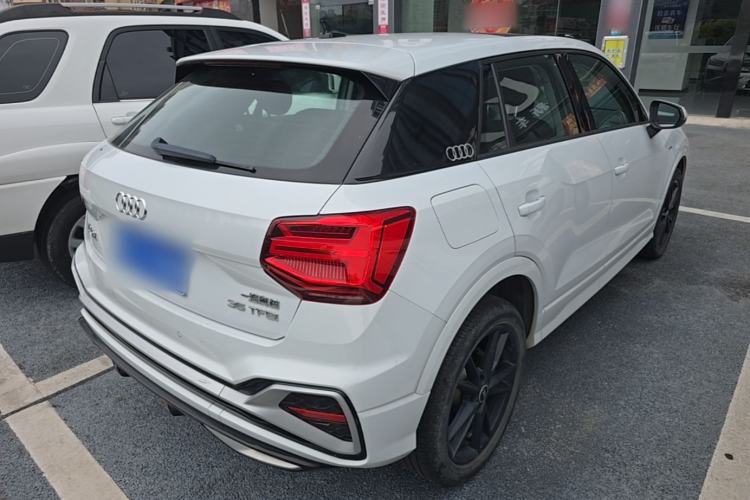 Used Audi Q2L 2023 35TFSI Progressive Dynamic Edition Rear Right 45 Deg