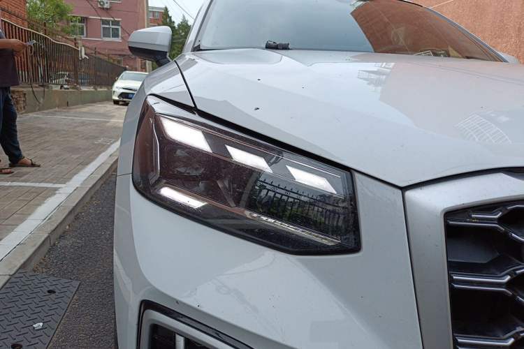 Used Audi Q2L 2023 35TFSI Fashion Dynamic Model Right Front Headlight
