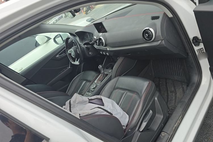 Used Audi Q2L 2023 35TFSI Progressive Dynamic Edition Right Front Seat