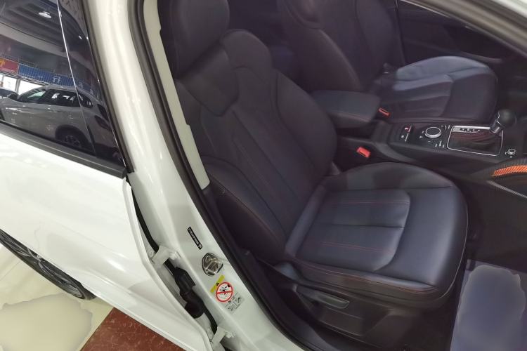 Used Audi Q2L 2023 35TFSI Progressive Dynamic Edition Right Front Seat