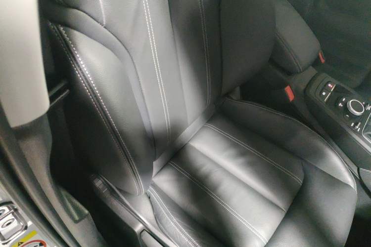 Used Audi Q2L 2023 35TFSI Advanced Elegant Model Right Front Seat
