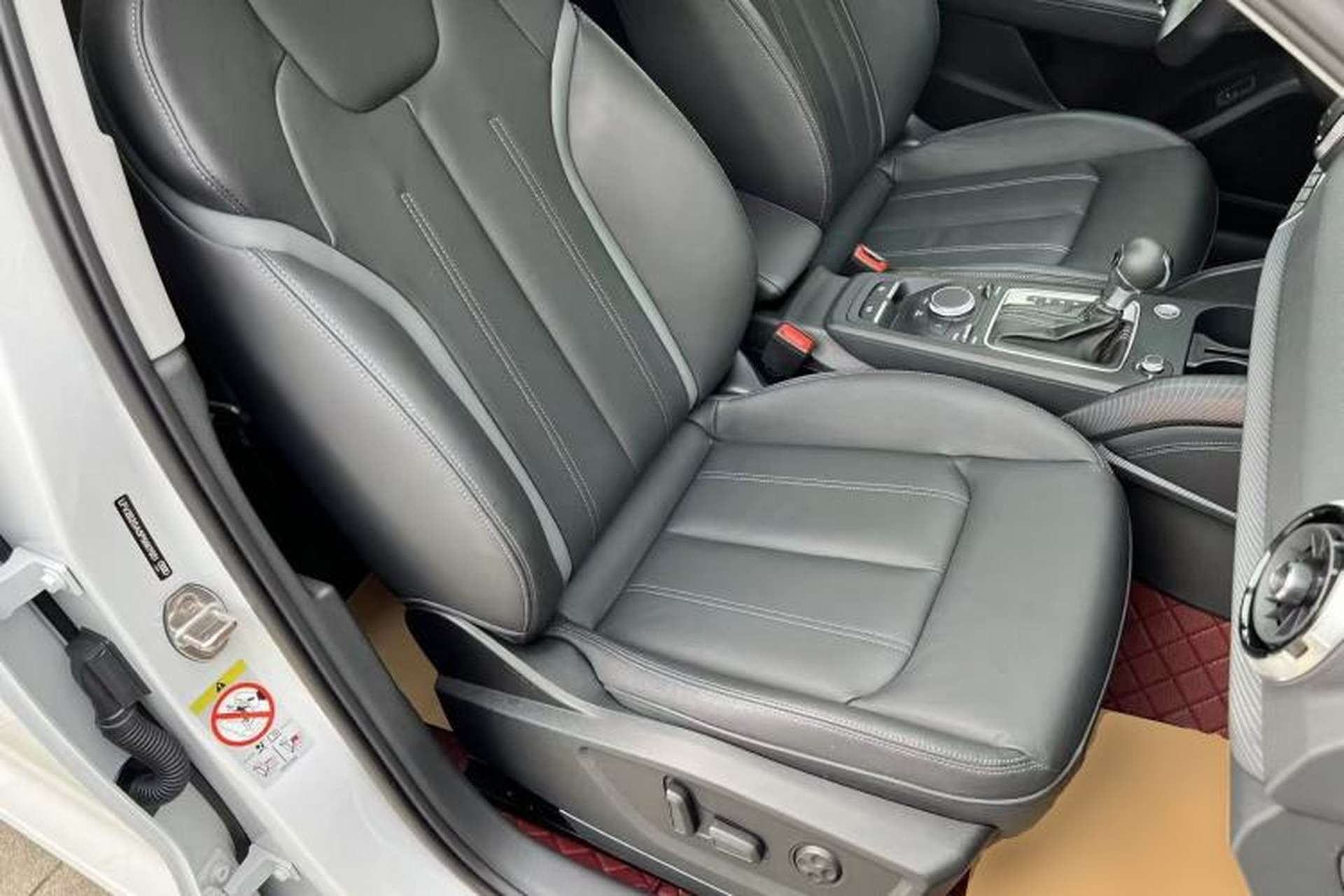 Used Audi Q2L 2023 35TFSI Fashion Dynamic Model Right Front Seat