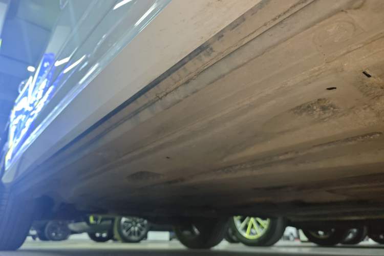 Used Audi Q2L 2023 35TFSI Fashion Dynamic Model Right Side Sill