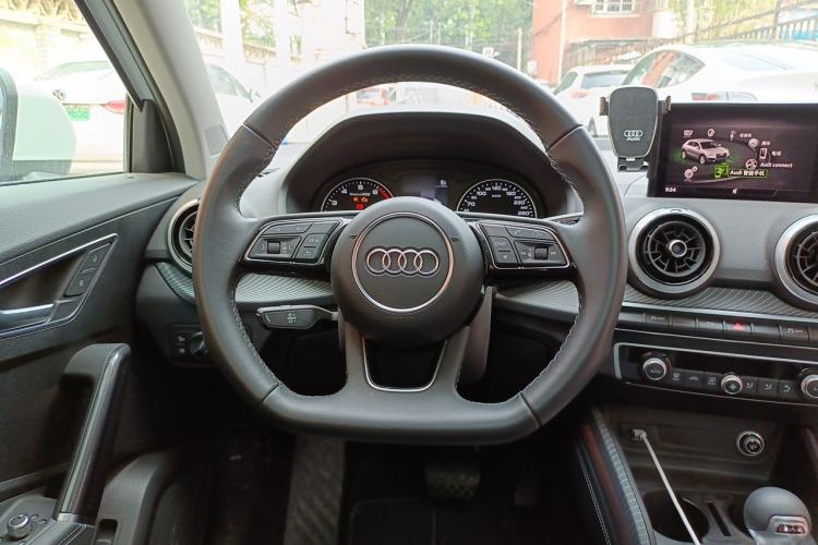 Used Audi Q2L 2023 35TFSI Fashion Dynamic Model Steering Wheel