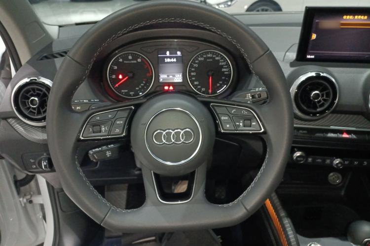 Used Audi Q2L 2023 35TFSI Fashion Dynamic Model Steering Wheel