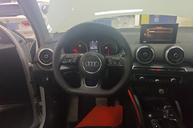 Used Audi Q2L 2023 35TFSI Fashion Dynamic Model Steering Wheel