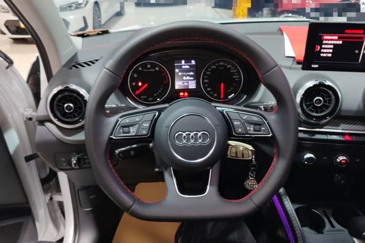Used Audi Q2L 2023 35TFSI Progressive Dynamic Edition Steering Wheel