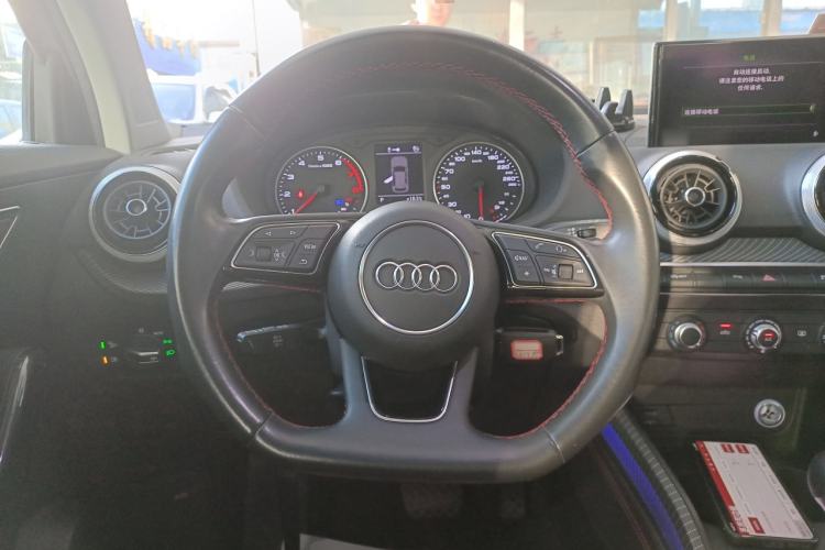Used Audi Q2L 2023 35TFSI Progressive Dynamic Edition Steering Wheel