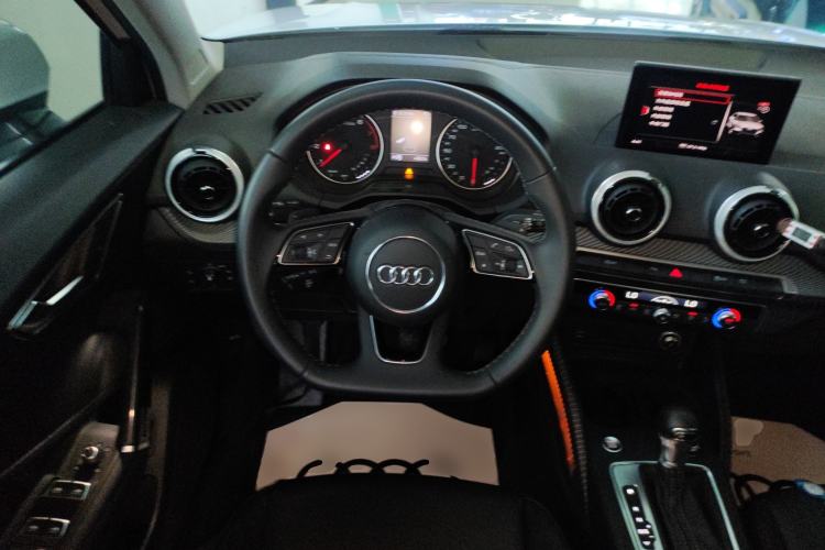 Used Audi Q2L 2023 35TFSI Fashion Dynamic Model Steering Wheel