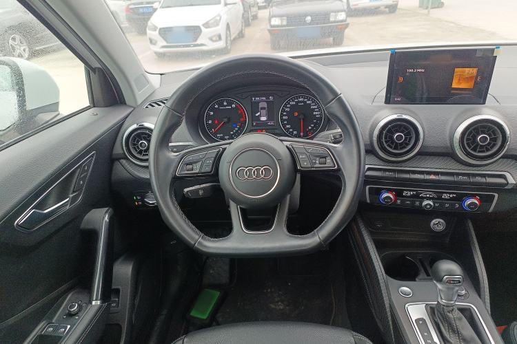 Used Audi Q2L 2023 35TFSI Fashion Dynamic Model Steering Wheel
