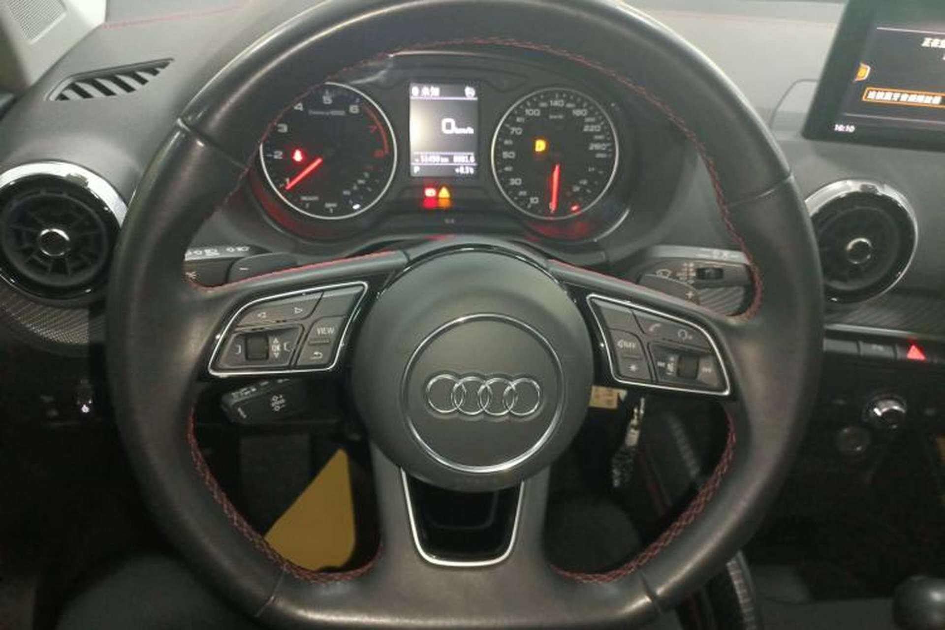 Used Audi Q2L 2023 35TFSI Progressive Dynamic Edition Steering Wheel