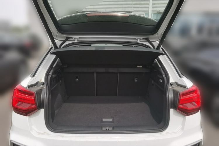 Used Audi Q2L 2023 35TFSI Fashionable and Elegant Model Trunk