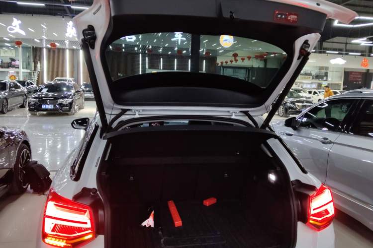 Used Audi Q2L 2023 35TFSI Fashion Dynamic Model Trunk