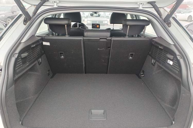 Used Audi Q2L 2023 35TFSI Fashion Dynamic Model Trunk