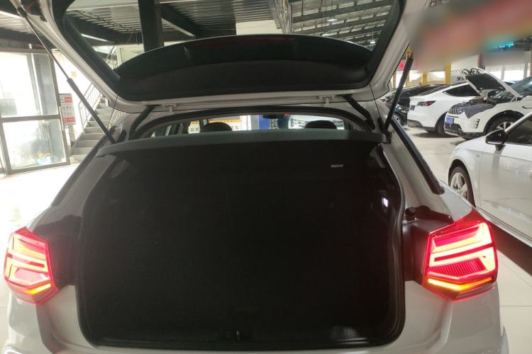 Used Audi Q2L 2023 35TFSI Advanced Elegant Model Trunk