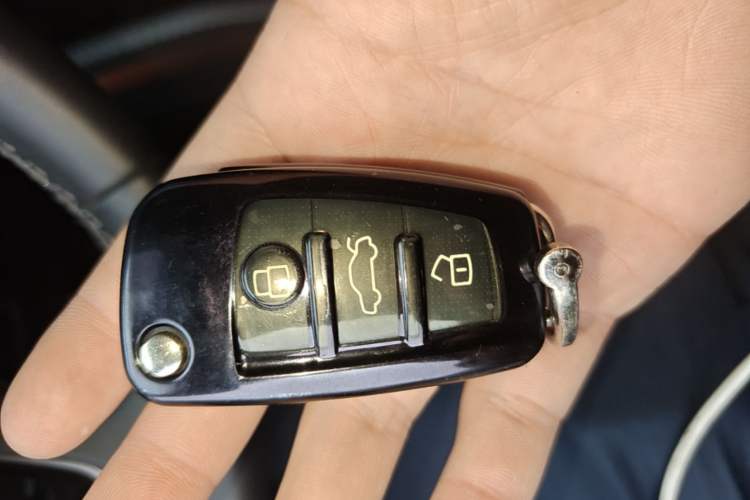 Used Audi Q2L 2023 35TFSI Fashion Dynamic Model Vehicle Key