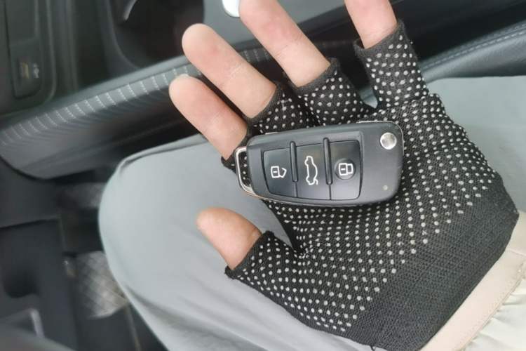 Used Audi Q2L 2023 35TFSI Fashionable and Elegant Model Vehicle Key