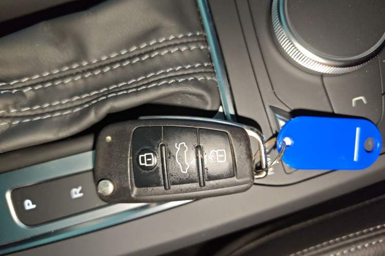 Used Audi Q2L 2023 35TFSI Fashion Dynamic Model Vehicle Key