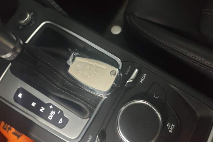 Used Audi Q2L 2023 35TFSI Fashion Dynamic Model Vehicle Key