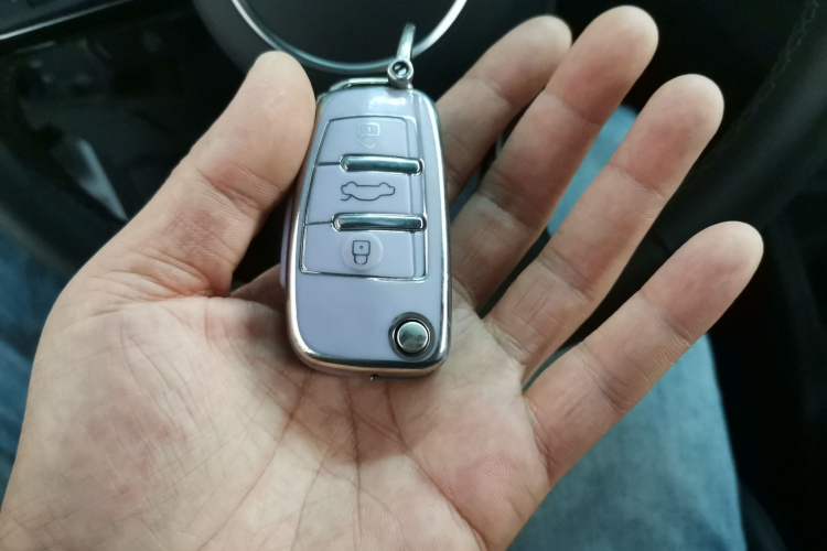 Used Audi Q2L 2023 35TFSI Luxury Dynamic Edition Vehicle Key