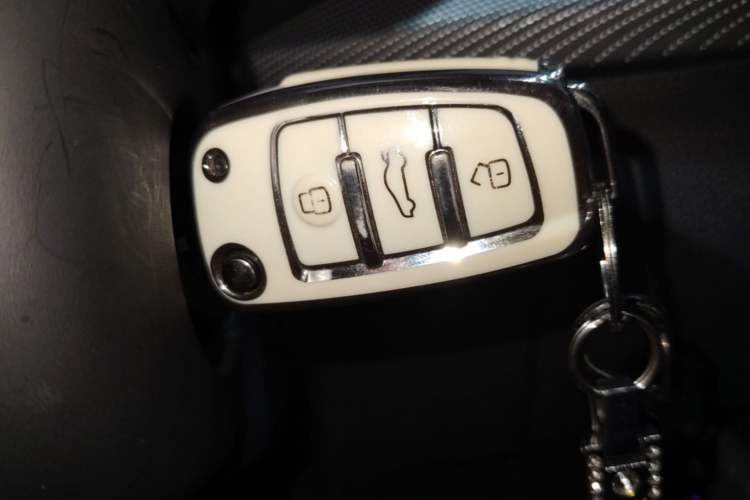 Used Audi Q2L 2023 35TFSI Progressive Dynamic Edition Vehicle Key