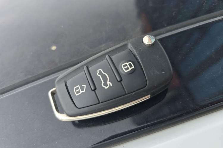 Used Audi Q2L 2023 35TFSI Progressive Dynamic Edition Vehicle Key