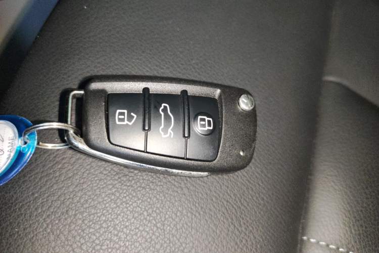 Used Audi Q2L 2023 35TFSI Fashion Dynamic Model Vehicle Key