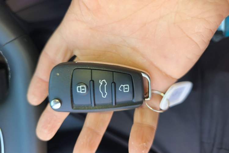 Used Audi Q2L 2023 35TFSI Fashion Dynamic Model Vehicle Key