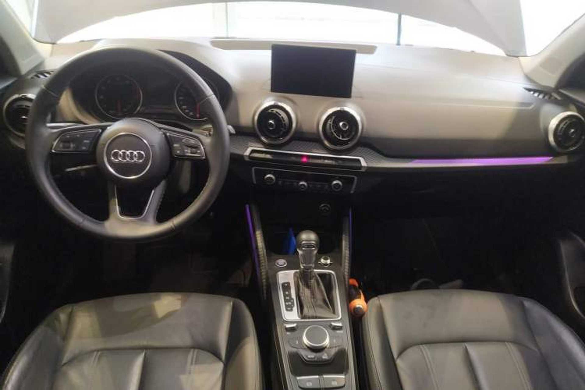 Used Audi Q2L 2024 35TFSI Fashionable and Elegant Version Center Console