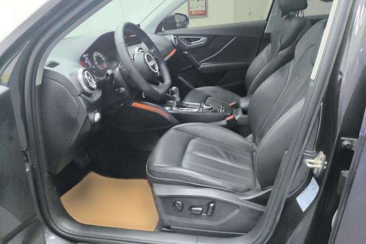 Used Audi Q2L 2024 35TFSI Fashionable and Dynamic Edition Interior 1