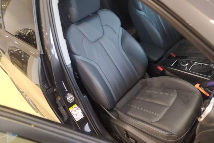 Used Audi Q2L 2024 35TFSI Fashionable and Elegant Version Right Front Seat