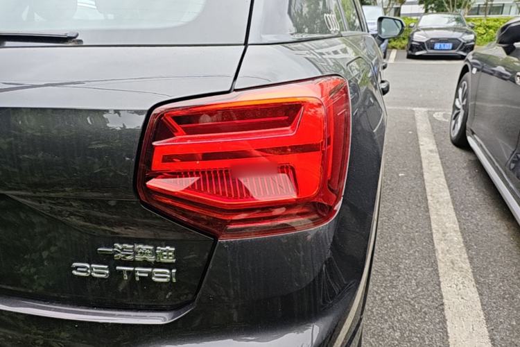 Used Audi Q2L 2024 35TFSI Fashionable and Elegant Version Right Rear Taillight