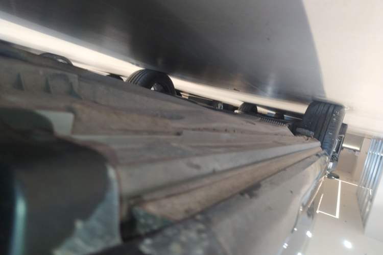 Used Audi Q2L 2024 35TFSI Fashionable and Elegant Version Right Side Sill