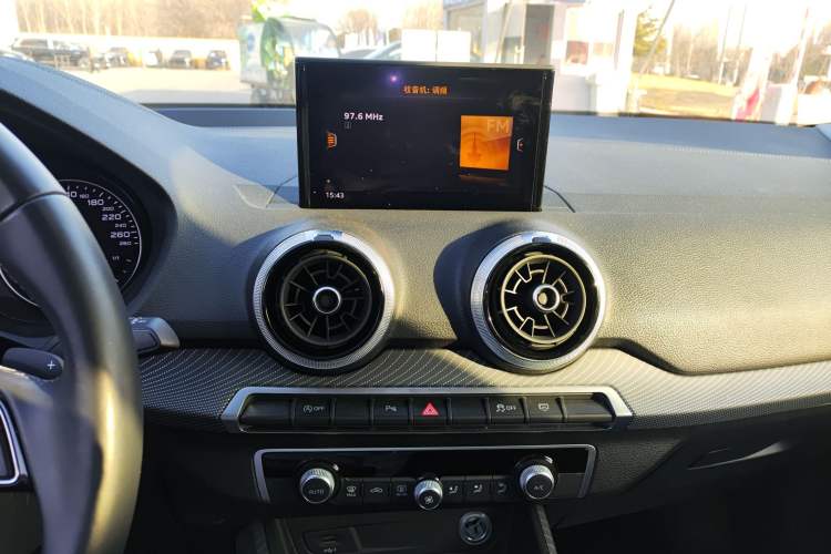 Used Audi Q2L 2024 35TFSI Fashionable and Dynamic Edition Audio And AC Panel