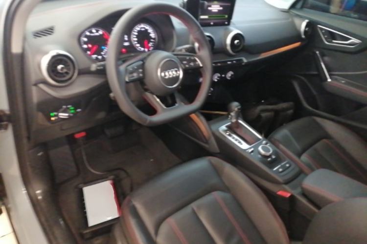 Used Audi Q2L 2024 35TFSI Ambition Dynamic Edition Center Console