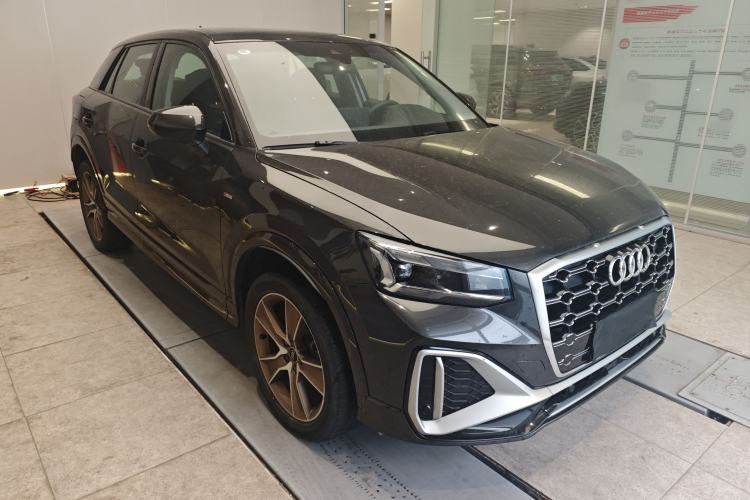 Used Audi Q2L 2024 35TFSI Fashionable and Dynamic Edition Front Right 45 Deg