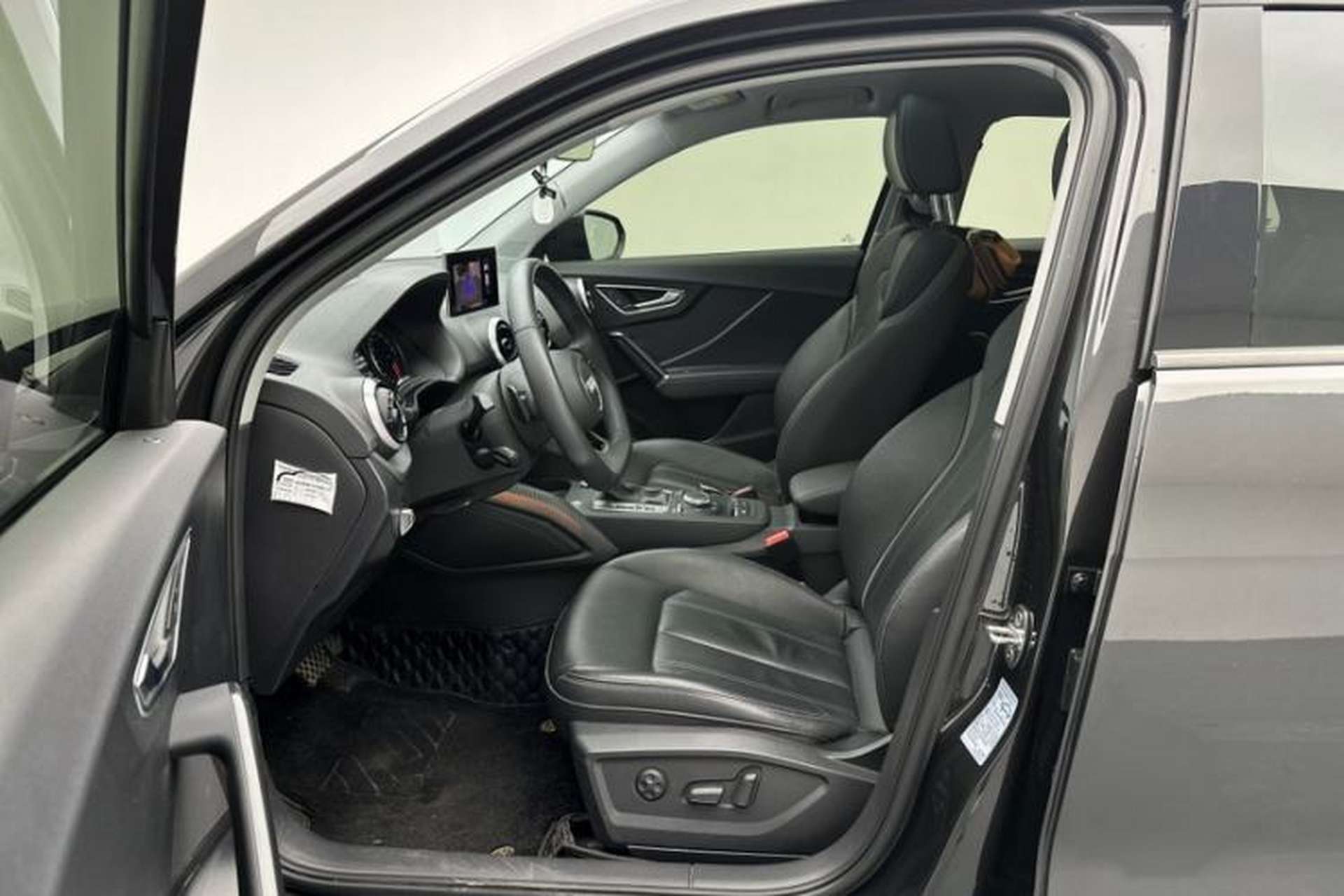 Used Audi Q2L 2024 35TFSI Fashionable and Dynamic Edition Interior 4