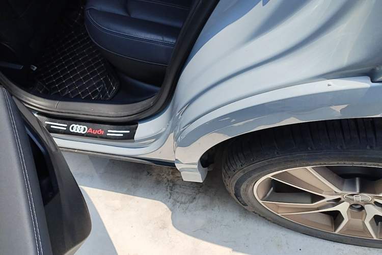Used Audi Q2L 2024 35TFSI Fashionable and Dynamic Edition Left Side Sill