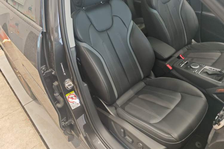 Used Audi Q2L 2024 35TFSI Fashionable and Dynamic Edition Right Front Seat