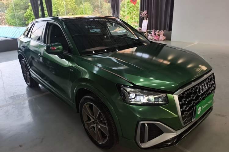 Used Audi Q2L 2024 35TFSI Fashionable and Dynamic Edition Front Right 45 Deg