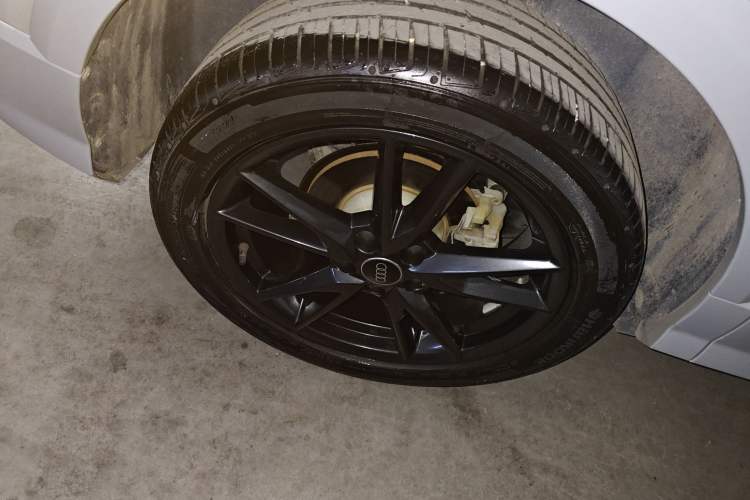 Used Audi Q2L 2024 35TFSI Ambition Dynamic Edition Right Rear Wheel Hub