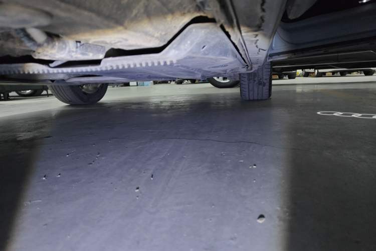 Used Audi Q2L 2024 35TFSI Ambition Dynamic Edition Right Side Sill
