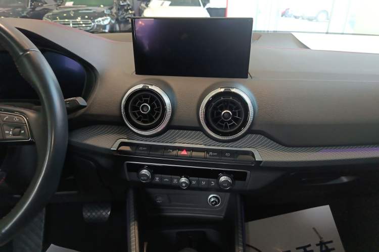 Used Audi Q2L 2024 35TFSI Luxury Dynamic Edition Audio And AC Panel