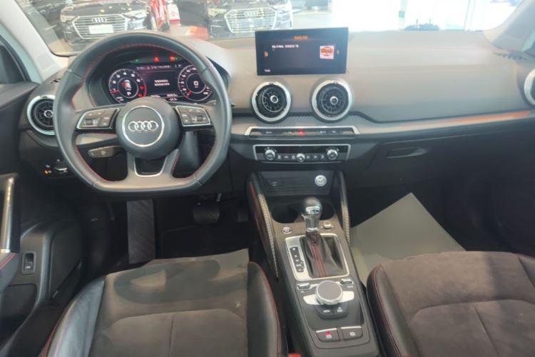 Used Audi Q2L 2024 35TFSI Luxury Dynamic Edition Center Console