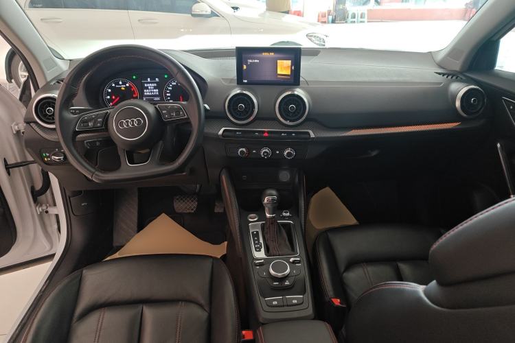 Used Audi Q2L 2024 35TFSI Ambition Dynamic Edition Center Console